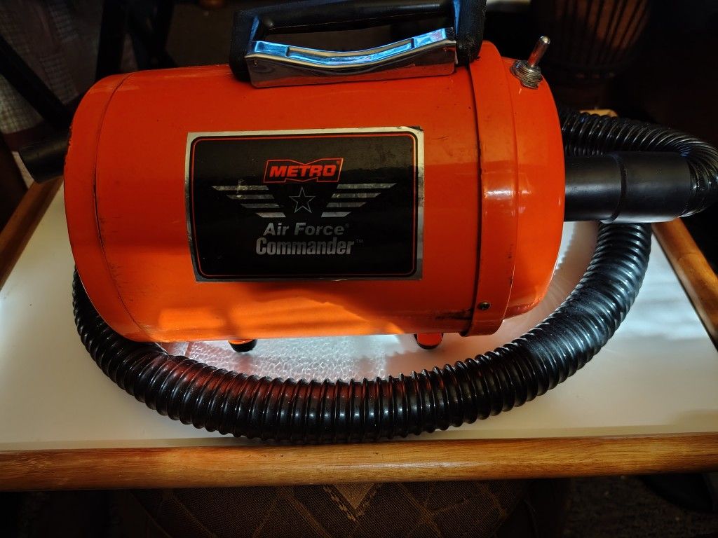 Metro Air Force Commander Dog Blower