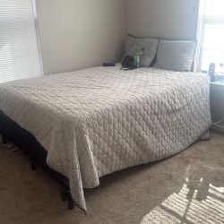 Queen bed 