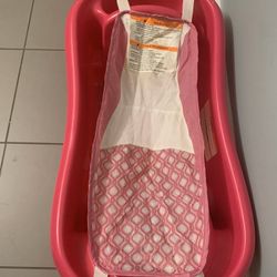 Bathtub For Infant An Toddler $7 