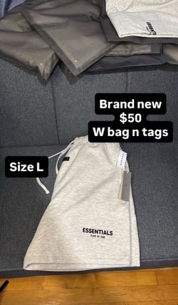 Essentials Shorts