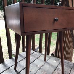 Two Mid Century 1-Drawer Wood Side Accent Tables, 23.5" x 18" x 14", Walnut