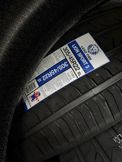 305/45/22 NEW SET OF TIRES