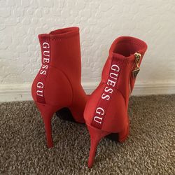Red Guess Heels (size 7)