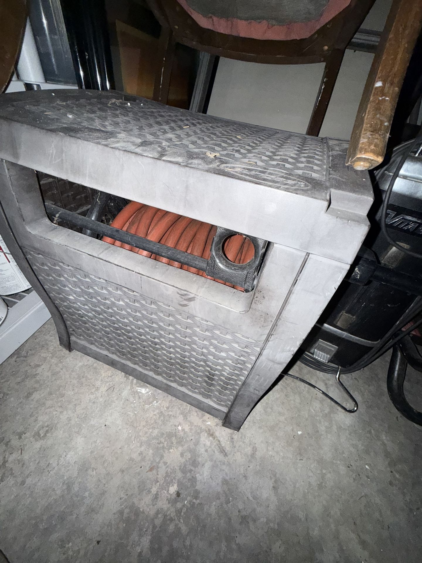 Hose Box w/ Hose