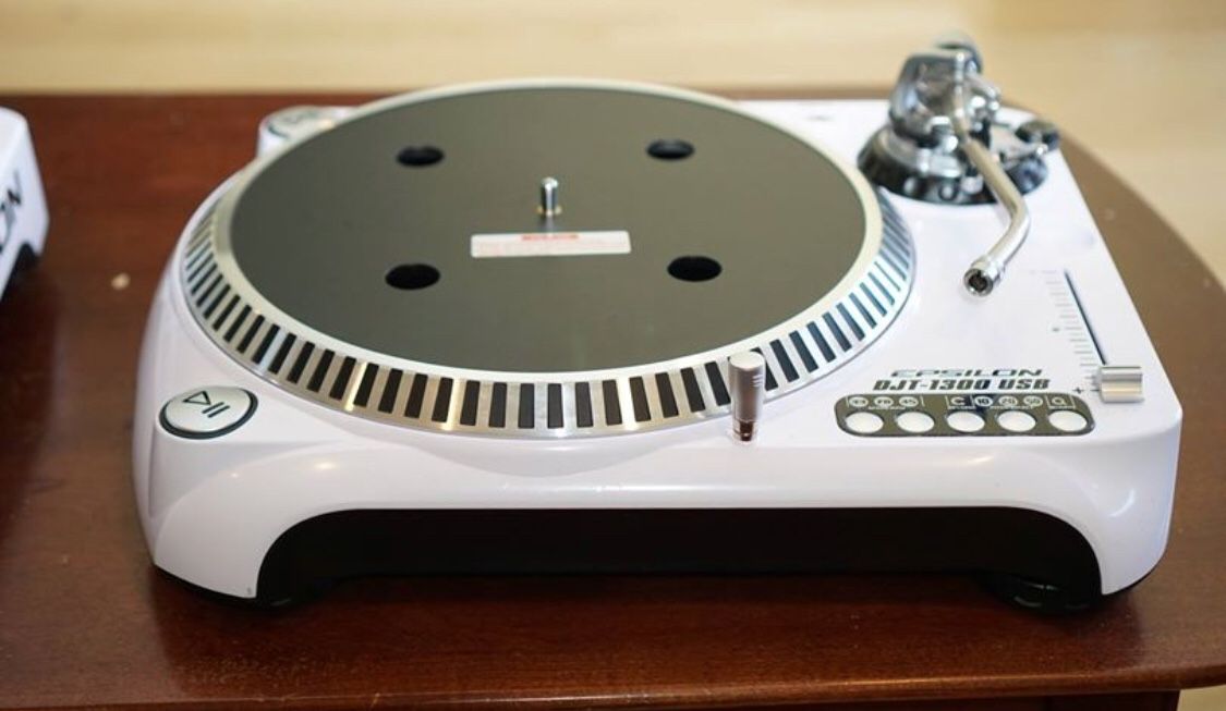 Epsilon DJT 1300 Turntables