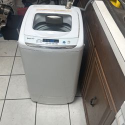 Small  Washer Machine B Magic Chef $145 Firms 