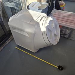 Gamma Pet Food storage vault