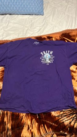 T- shirt