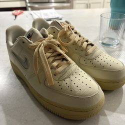 Nike Women's Air Force 1 '07 LX