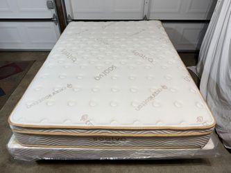 LIKE NEW! Saatva Classic Firm Full Mattress - Delivery Available