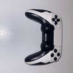 PS4 Controller