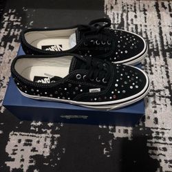 Pearlized Vans ‘Studded Black White’