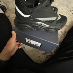 Dior B22 Size 12