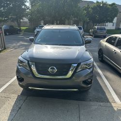 2020 Nissan Pathfinder