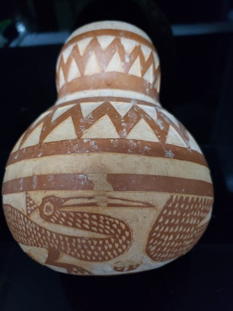 Vintage Carved Gourd Pelican Design