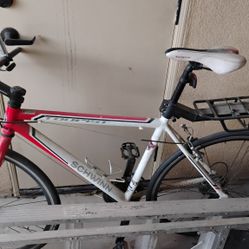Schwinn Tourist Road Bike 700cc