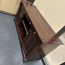 Entertainment Center