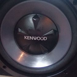Kenwood Excelon 1200 w 12in. SUBS