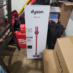 Dyson v8 Origin 