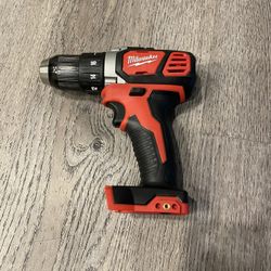  Milwaukee Drill M18 (Tool Only Solo Herramienta)
