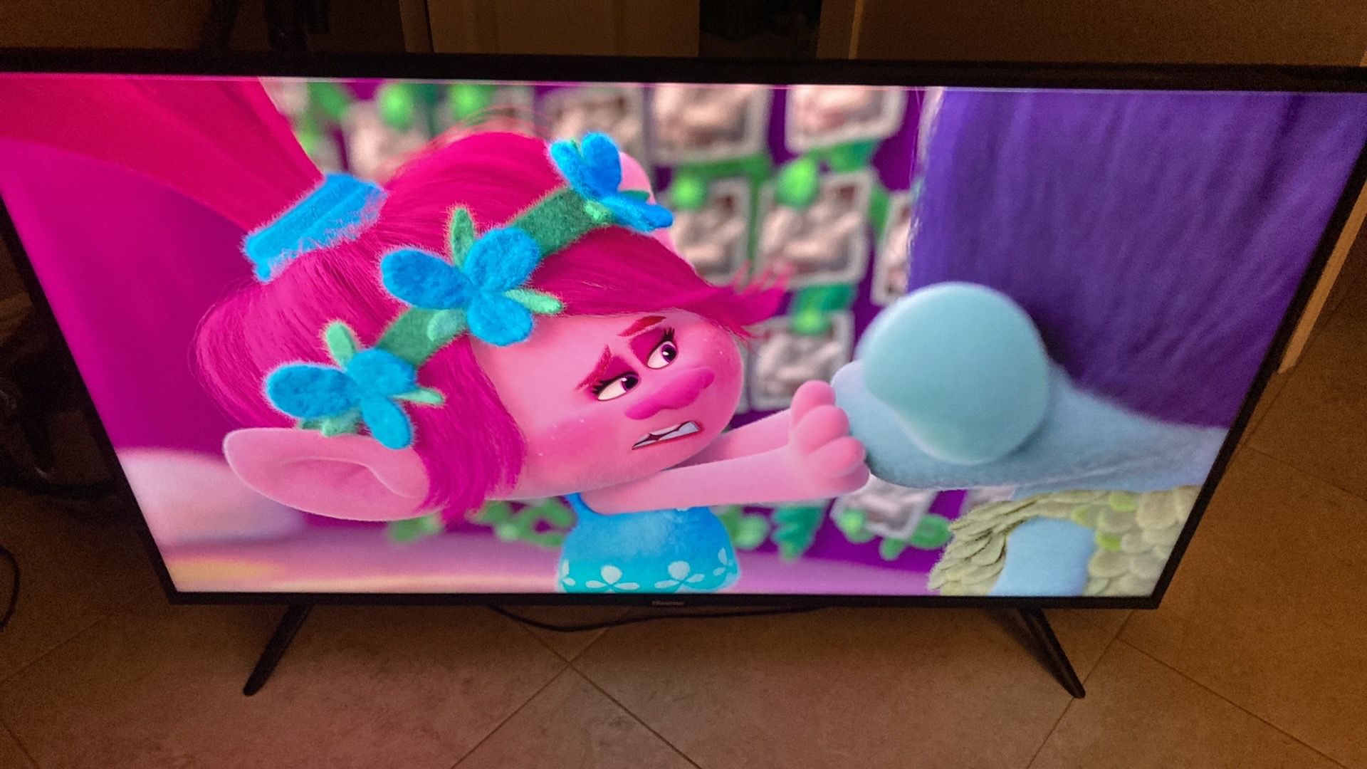 Hisense Smart TV 55” Model 55H6D