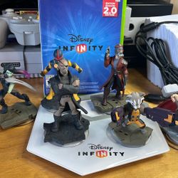 Xbox 360 - Disney Infinity 2.0 And Figures