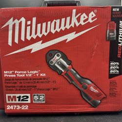Milwaukee 2473-22 M12 Force Logic Press Tool Kit