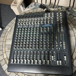 Alesis Studio 24 Mixer