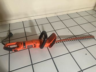 Hedge Trimmer, Rotating Handle, Dual Blade Action Blades, 3.3-Amp, 24-Inch