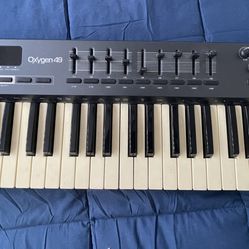 Oxygen 49 MIDI