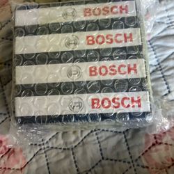  8 Bosch Spark Plugs 