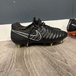 Nike Tiempo Metal Studs