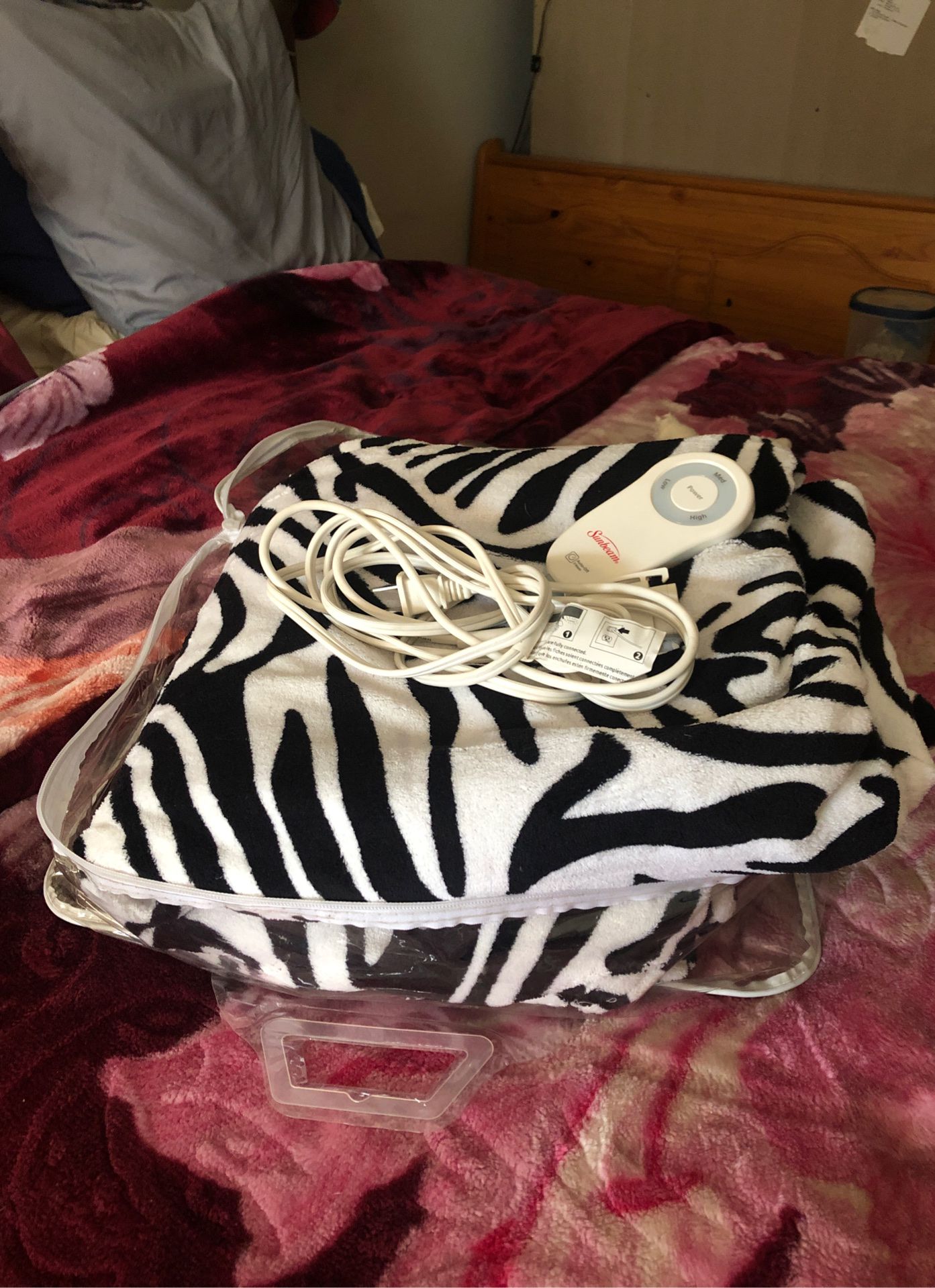 Electric zebra blanket