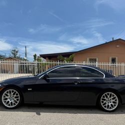 2010 BMW 328 I.  CONVERTIBLE 