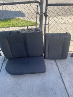 Toyota tacoma back seats 2016-2018