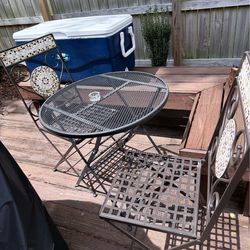 3 piece outdoor bistro set.