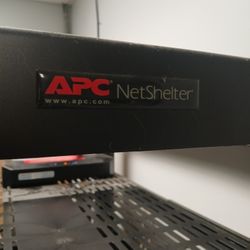 APC NETSHELTER 