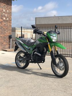 Enduro 250cc street legal bike on sale
