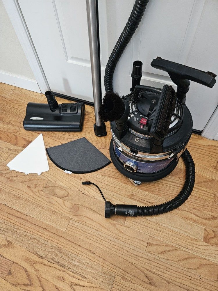 New Cond FILTER QUEEN 360SS VACUUM WITH ATTACHMENT   AMAZING POWER SUCTION. WORKS GREAT     IN THE BOX 