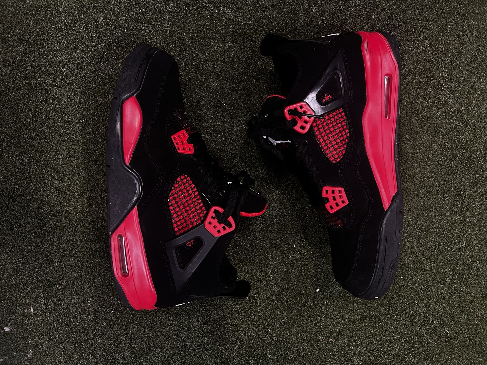 Jordan 4 Red Thunder