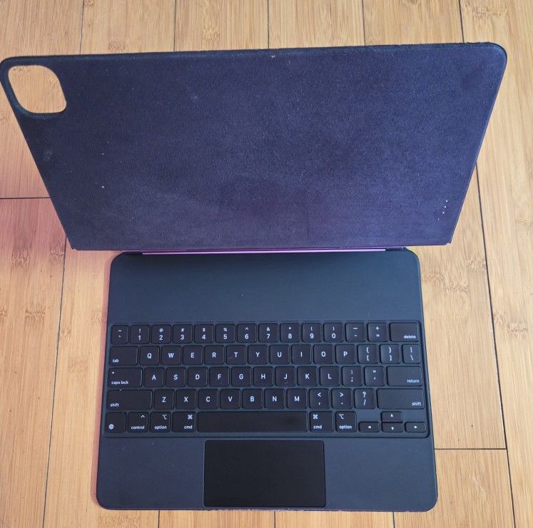 Magic Keyboard (iPad Pro 12.9")