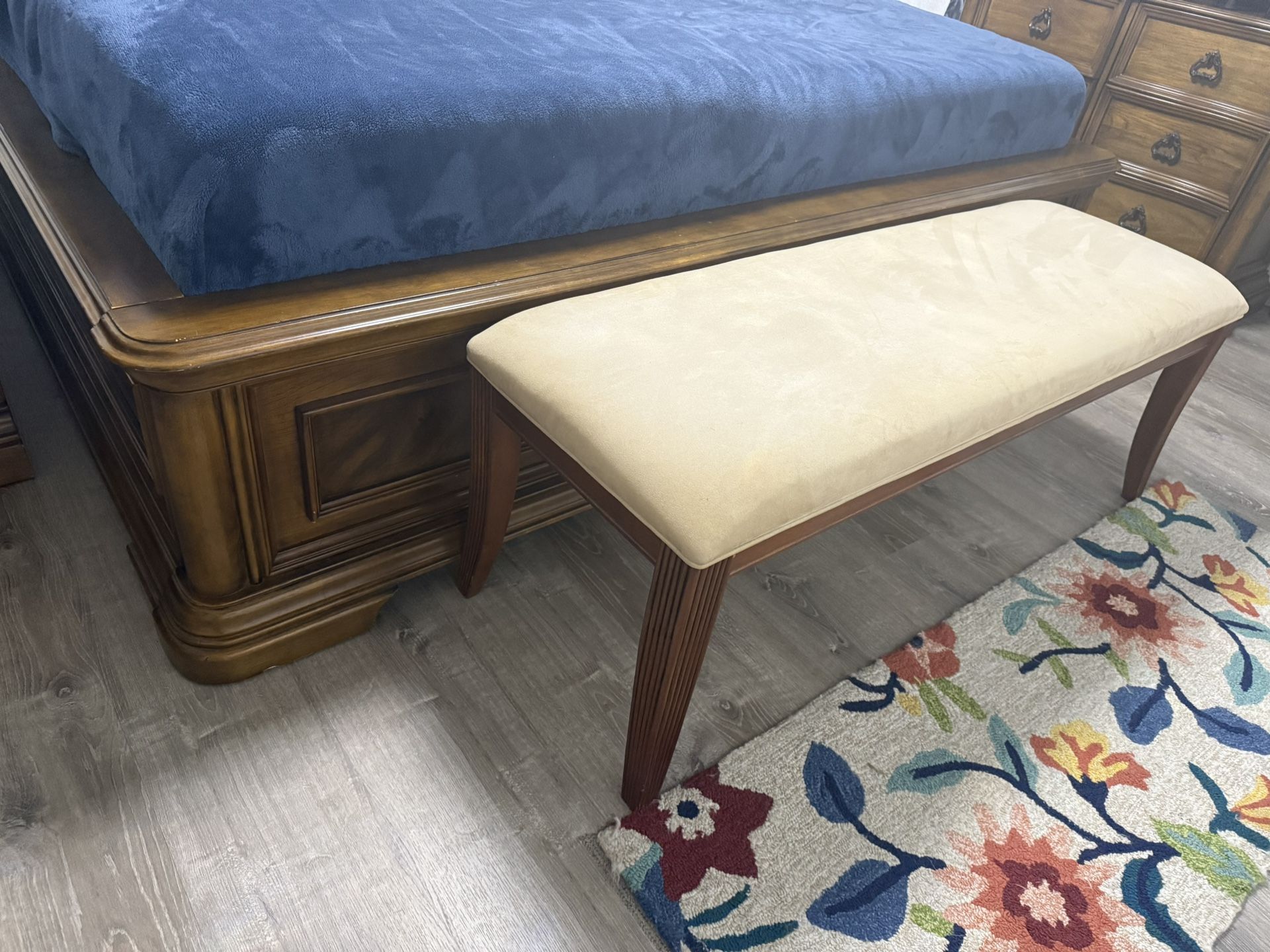End Of Bed Bench Footrest / Entryway Bench, 52” L X 19” D X 19” T