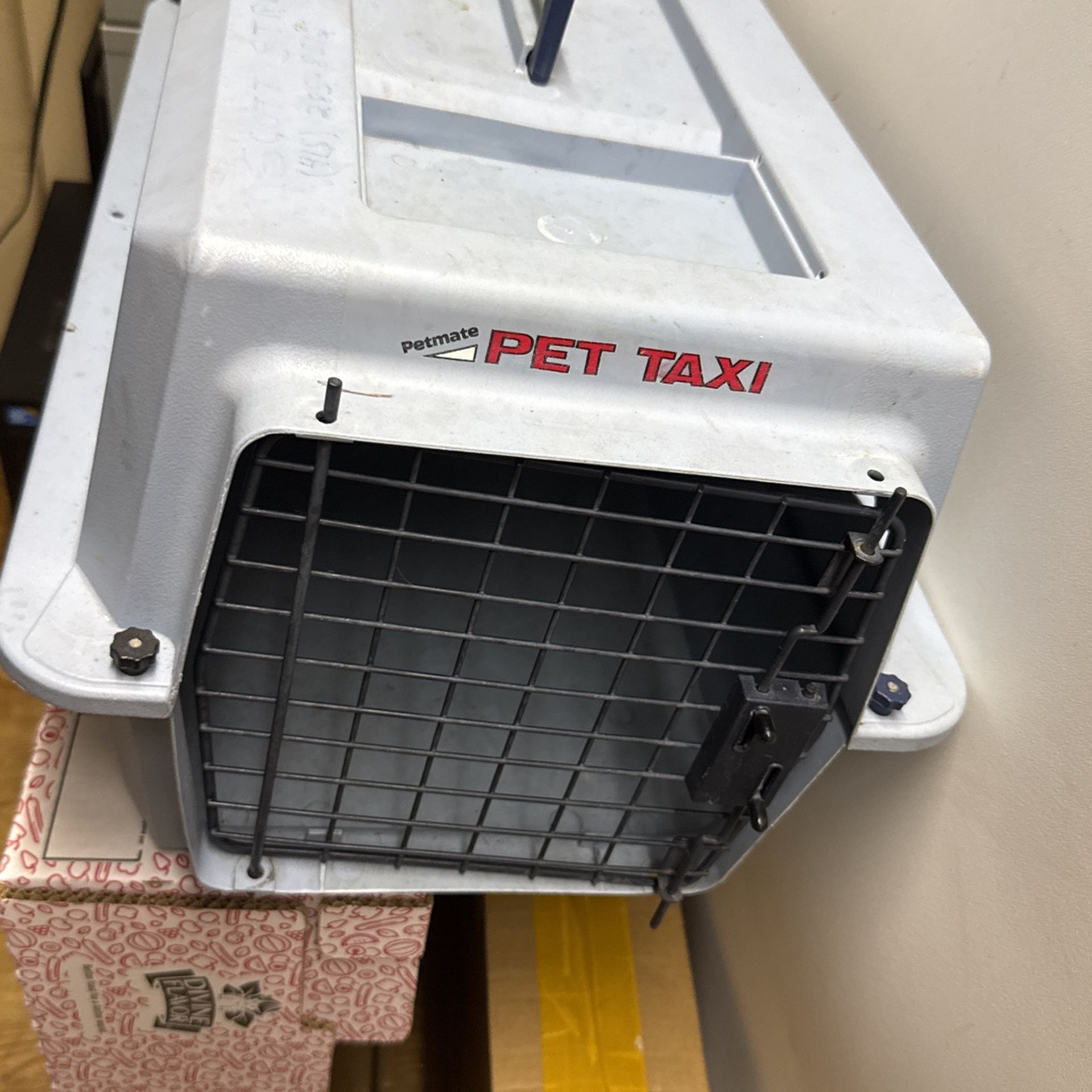 Pet cats cage for sale