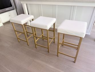 Set of 3 bar stools - White cushion with gold legs