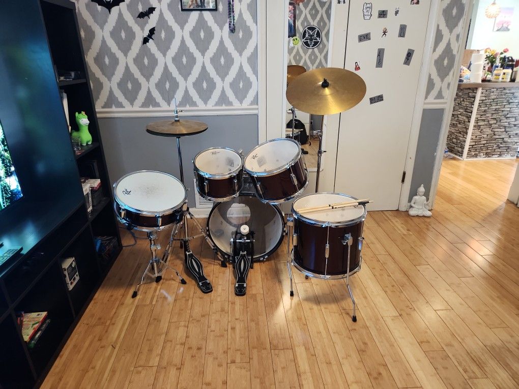 Rogue Drum Set Complete