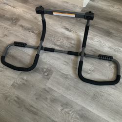 Pull Up Bar