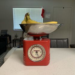 Typhoon Vintage Kitchen Scale (Red)