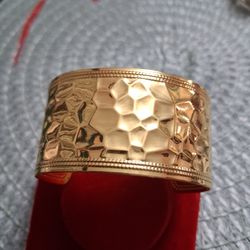 New Gold Tone Cuff Bracelet Ajustable Mpu Serious Buyer Don't Deliver Cash Only 