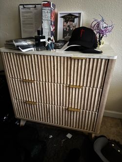 Short 3 drawer dresser
