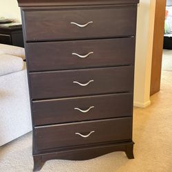 Vertical Bedroom Dresser